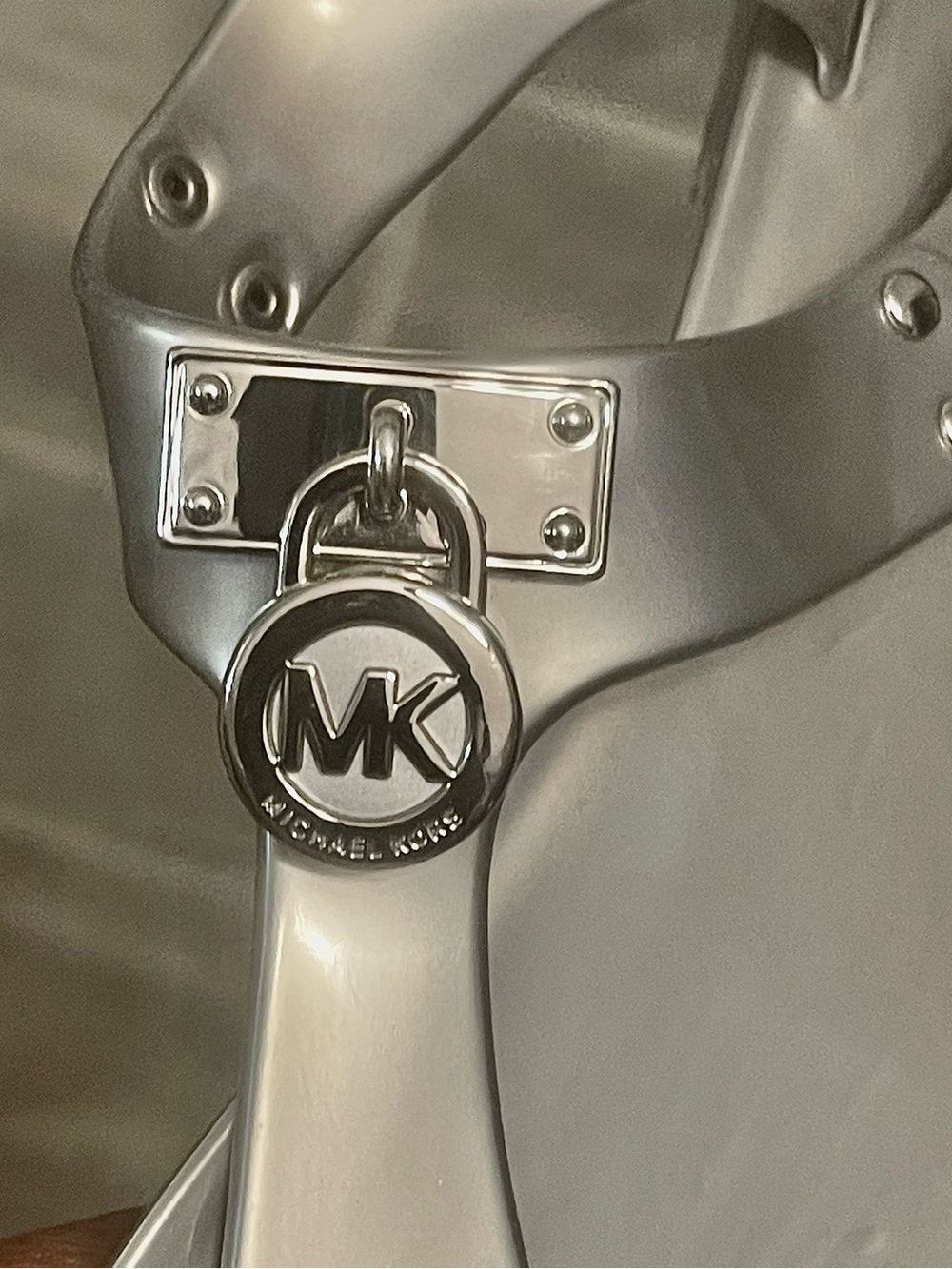 Michael Kors Men’s Silver Logo Padlock Jelly Sandals